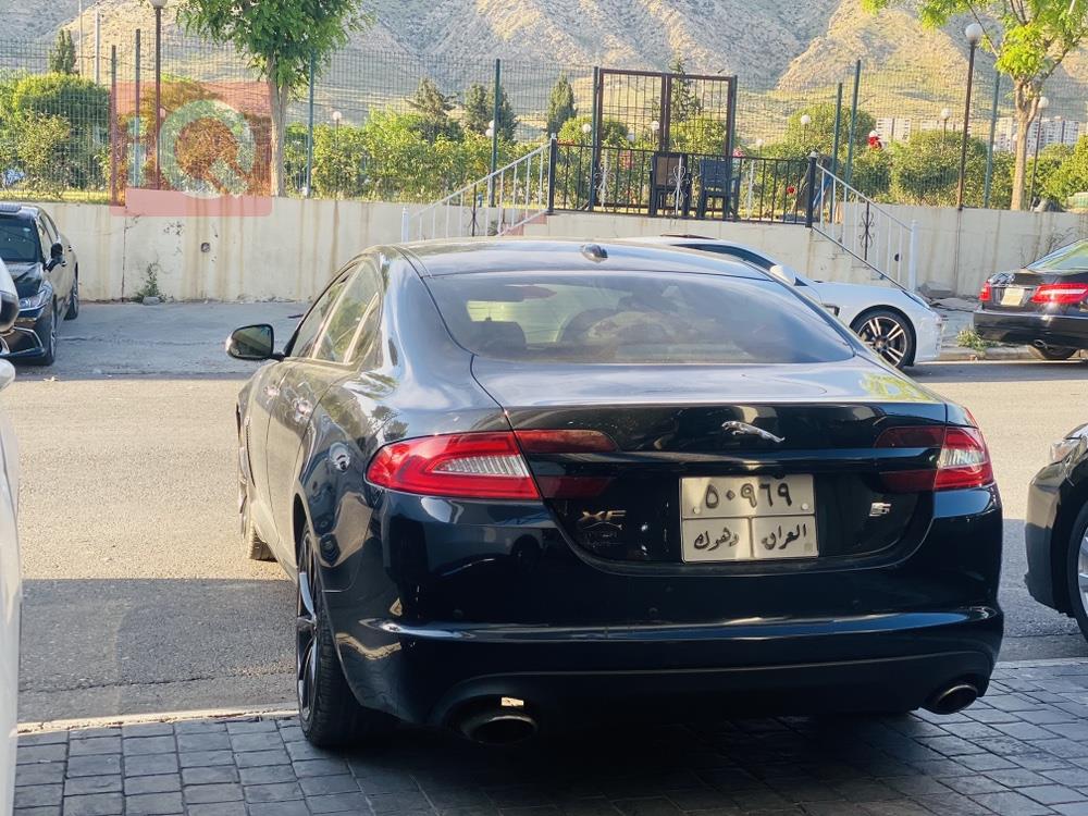 جاكوار XF
